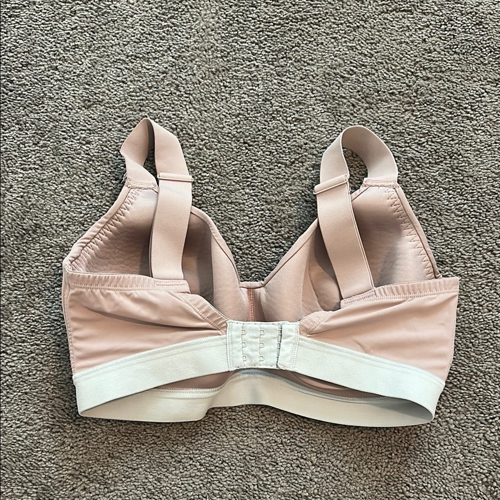 Natori Blush and White Bra - Picture 4 of 7